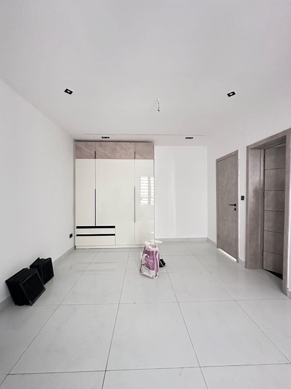 1,2 and 3  Bedroom apartment for sale — photo 11 of 11