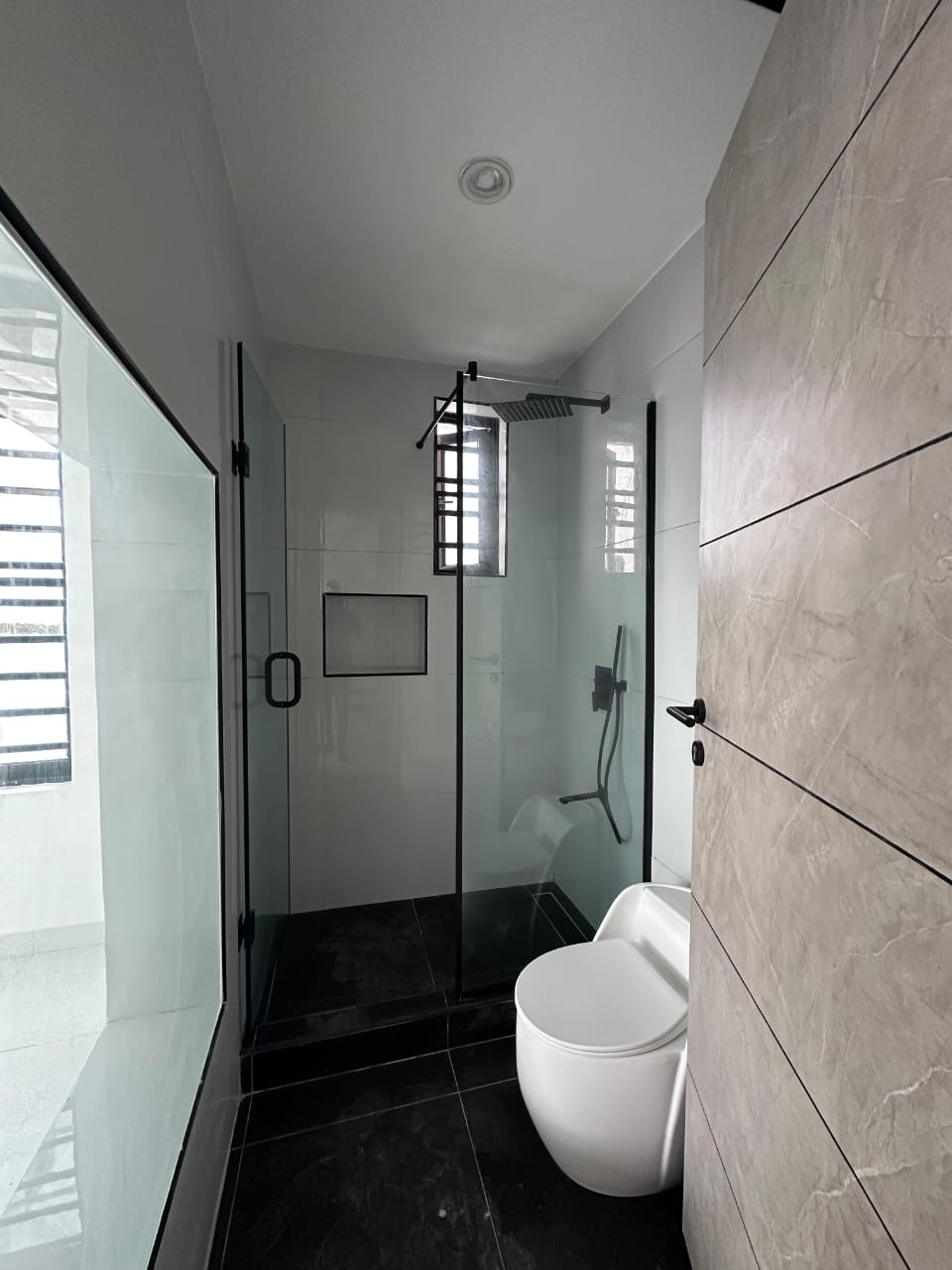 1,2 and 3  Bedroom apartment for sale — photo 9 of 11