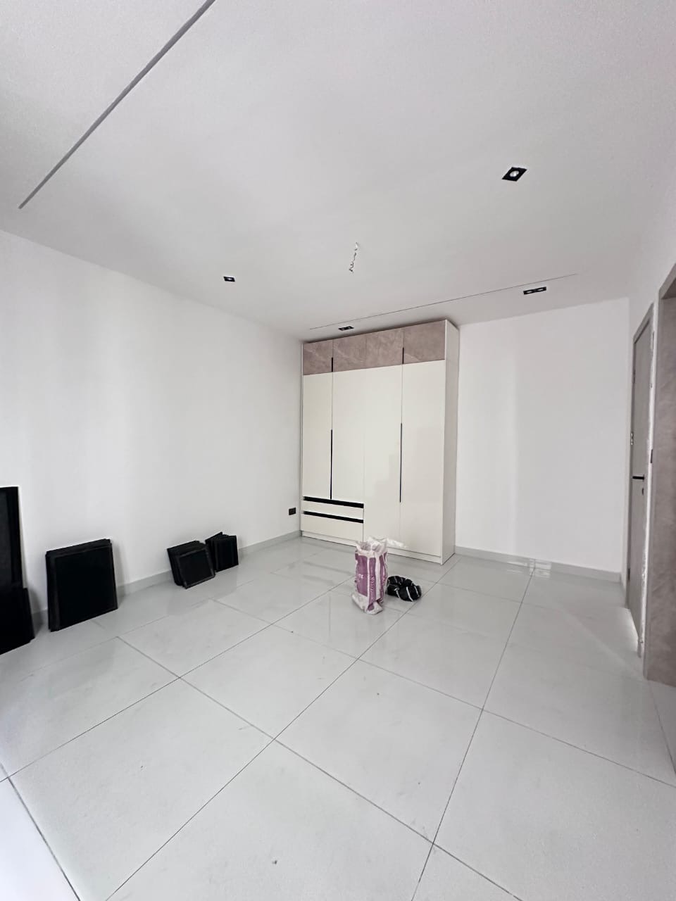 1,2 and 3  Bedroom apartment for sale — photo 10 of 11
