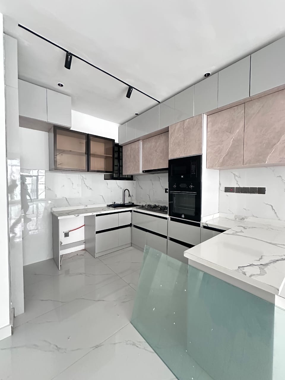 1,2 and 3  Bedroom apartment for sale — photo 6 of 11