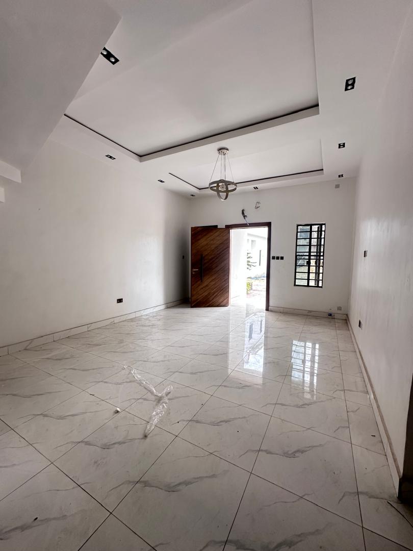 4-Bedroom Semi detached Modern Duplex — photo 5 of 15