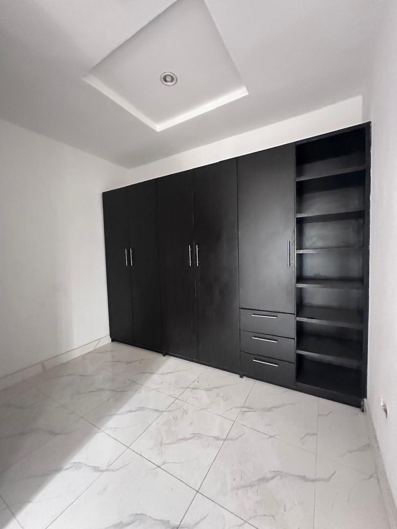 4-Bedroom Semi detached Modern Duplex — photo 14 of 15